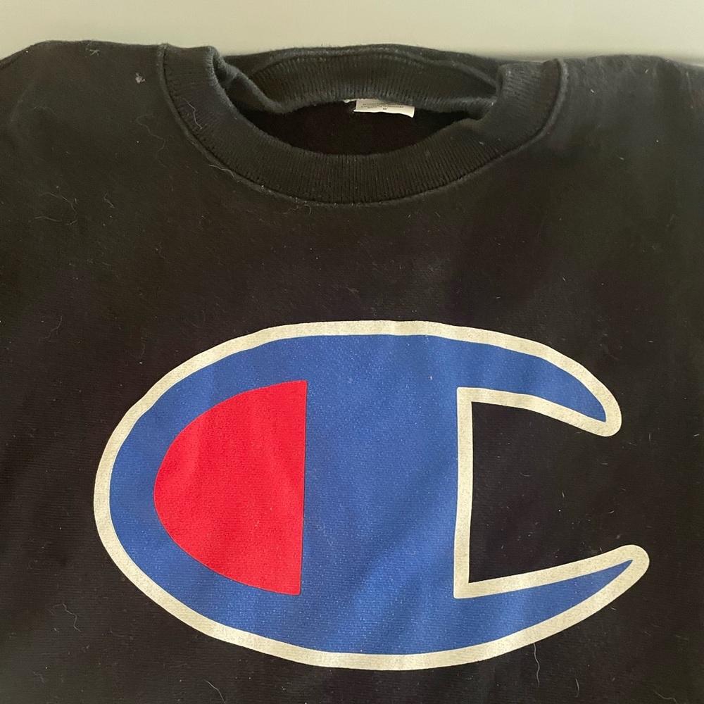 Men’s medium champion crew neck